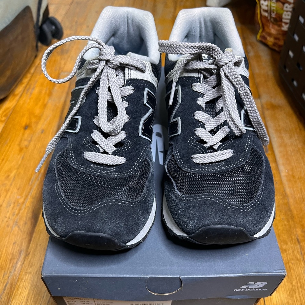 New Balance Women’s Blue/Navy Sneakers 8.5 - Picture 7 of 12